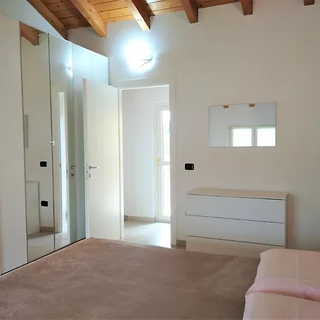 Casa Betty شقة بافينو